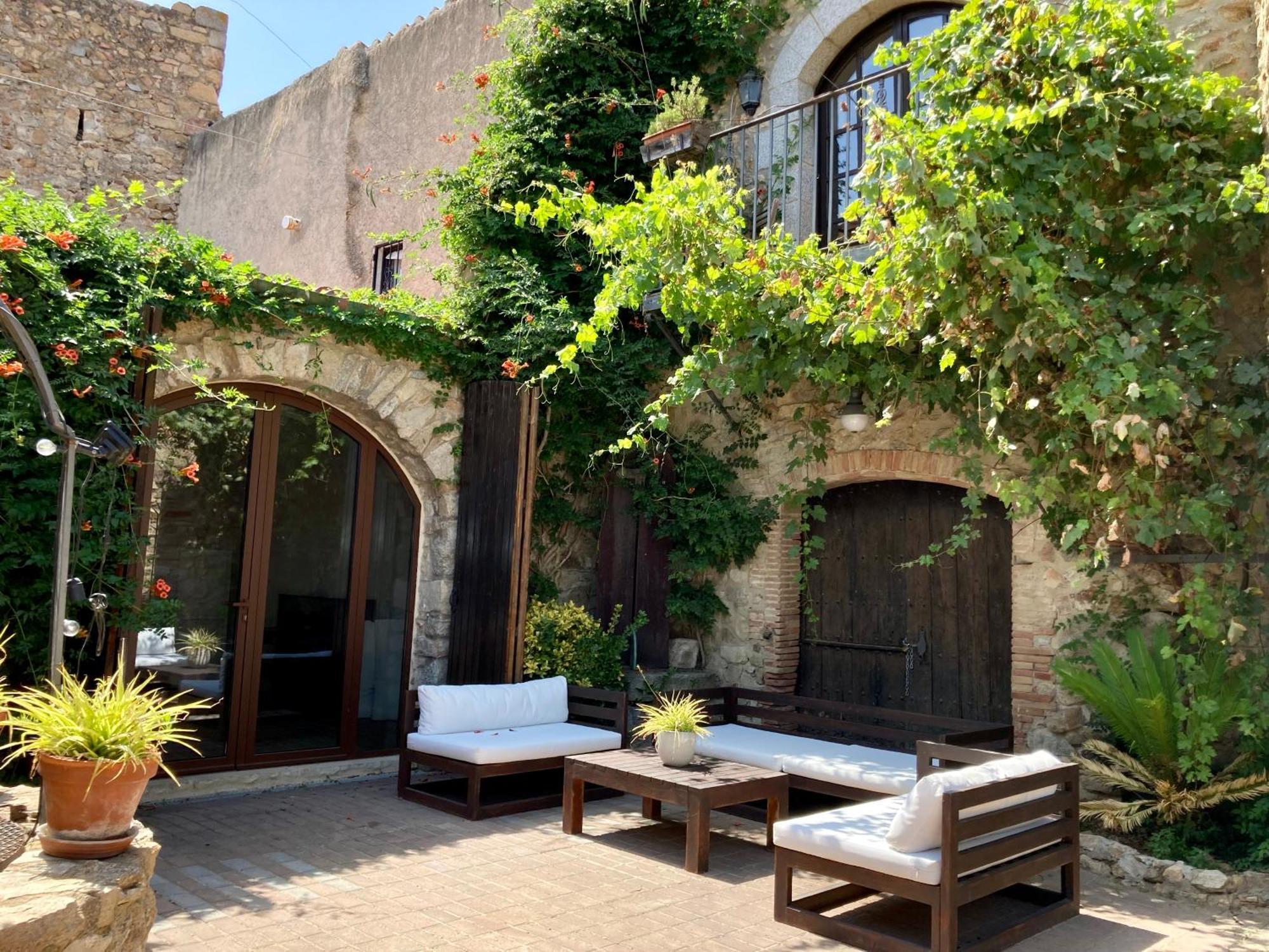 Els Racons Del Fort Castle In Wine Territory Capmany 外观 照片
